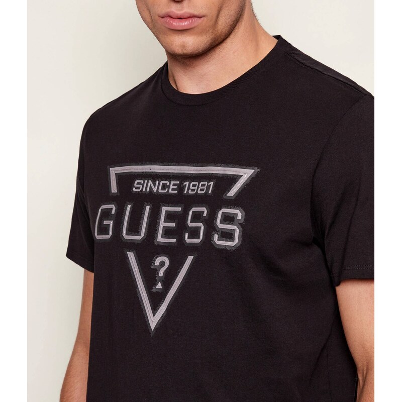 GUESS Tričko PAINTED TRIANGLE | regular fit