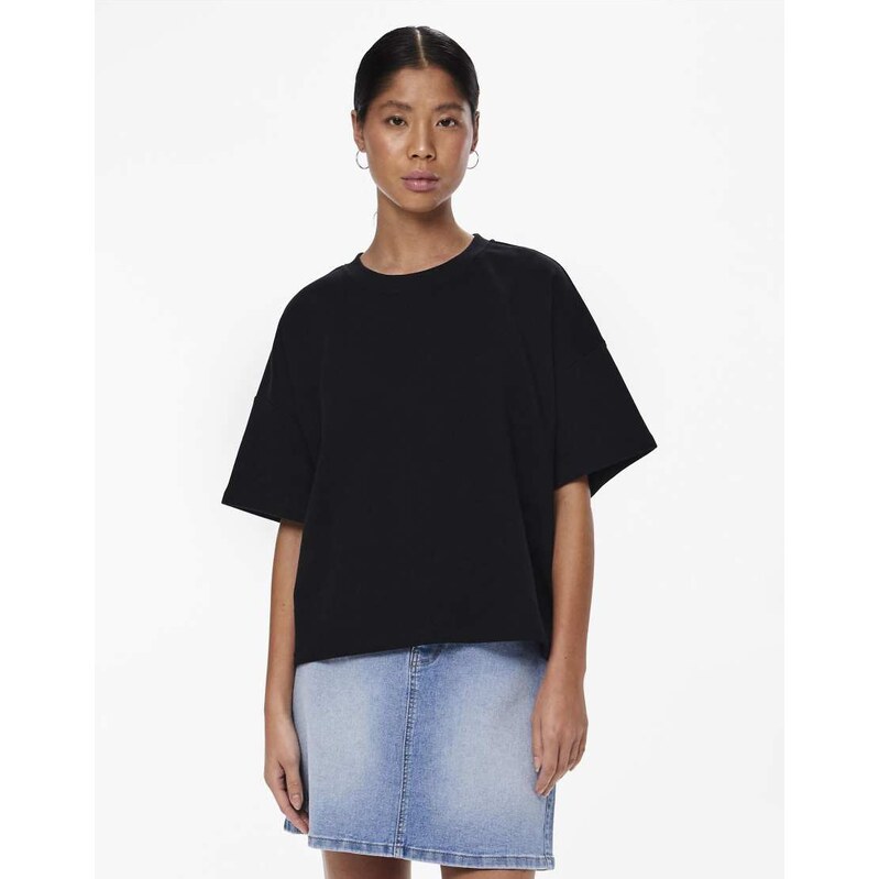 Pieces Short sleeved top in black 115648416