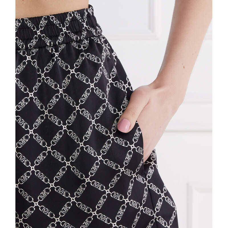 Michael Kors Saténová šortky EMPIRE | Regular Fit