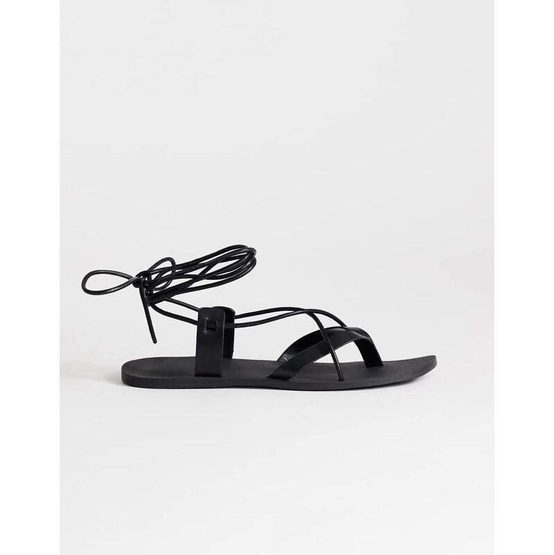 Topshop Maisie strappy flat sandal in black 115667303