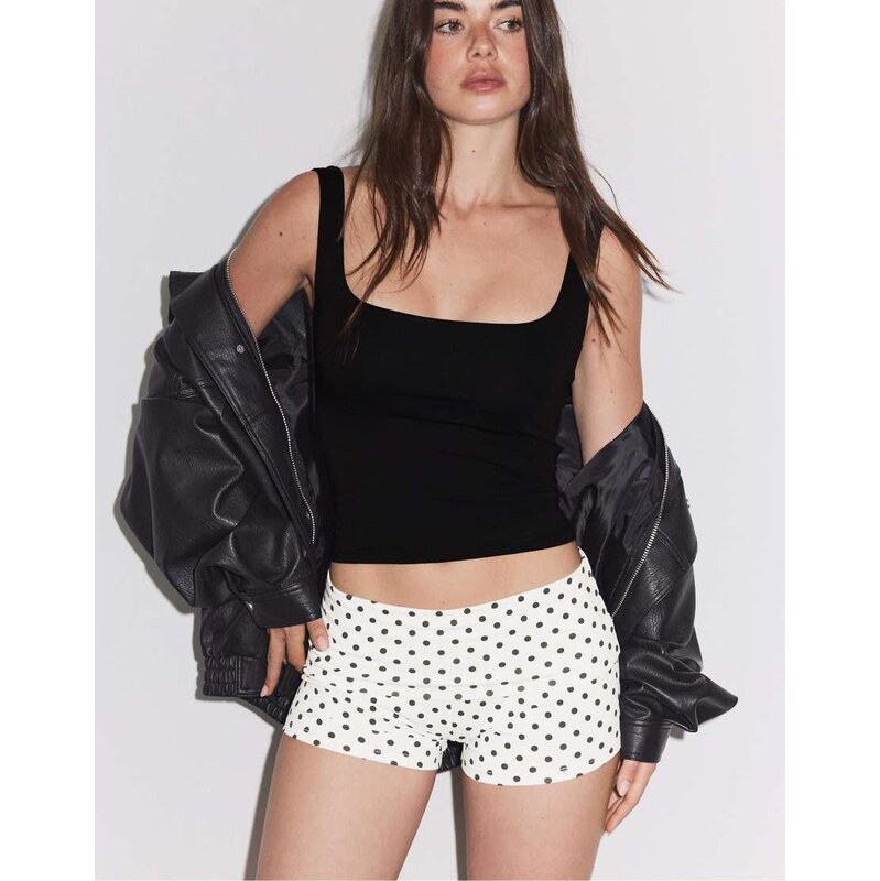 Stradivarius Mini shorts with elasticated waistband in polka dot-Grey 115679810