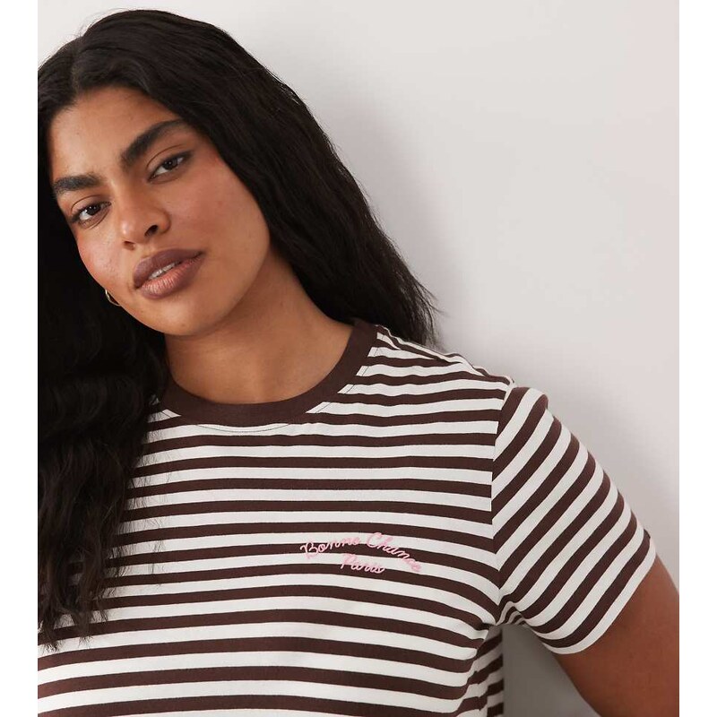 New Look Plus New Look Curve stripe slogan GF tee in brown