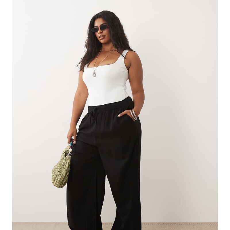New Look Plus New Look Curve linen blend wide leg trousers in black 115681907