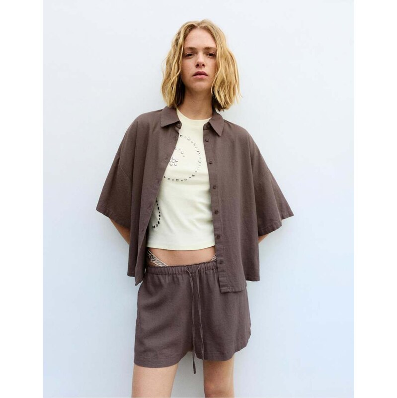 Pull&Bear Short sleeve linen blend shirt in pale brown 115682022