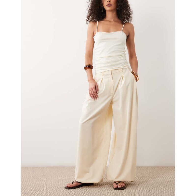 Miss Selfridge tailored balloon trouser in off white