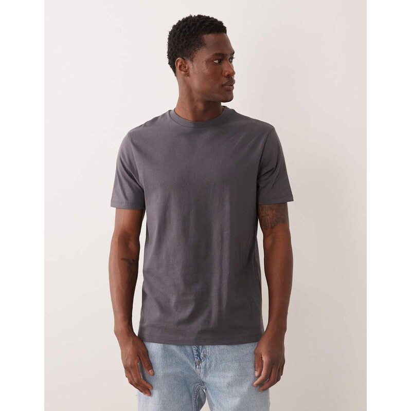 ASOS DESIGN Essentials regular fit t-shirt in charcoal-Grey