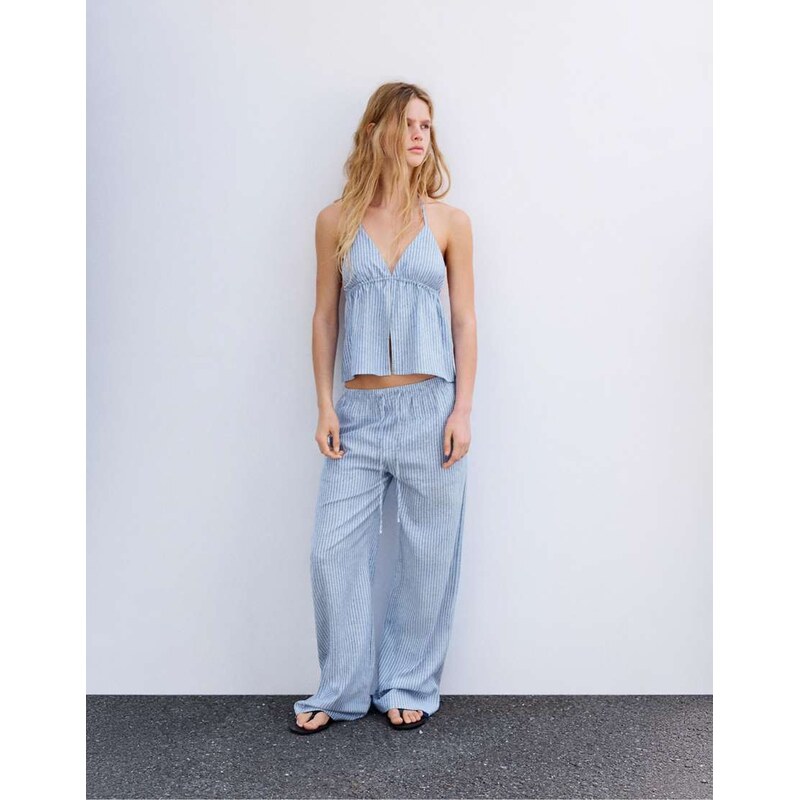 Pull&Bear Striped pyjama-style trousers with linen in blue 115740964
