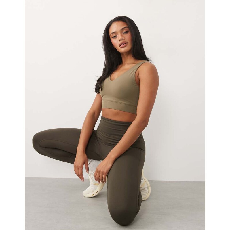 Sweaty Betty Ultimate Studio Voop Bra in khaki brown-Green 115715780