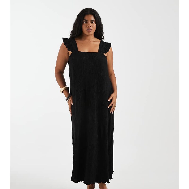 Pieces Plus Pieces Curve plisse maxi dress with frill sleeves in black 115715831