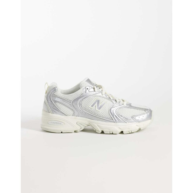 New Balance 530 trainers in silver metallic 115715557