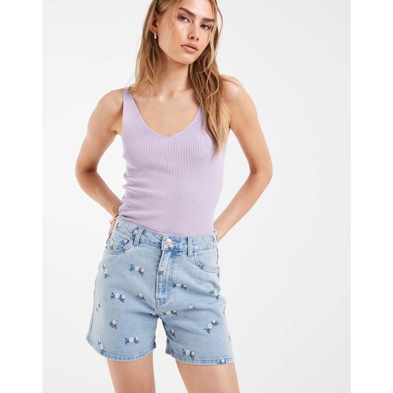 Pieces floral embroidered denim shorts in light blue