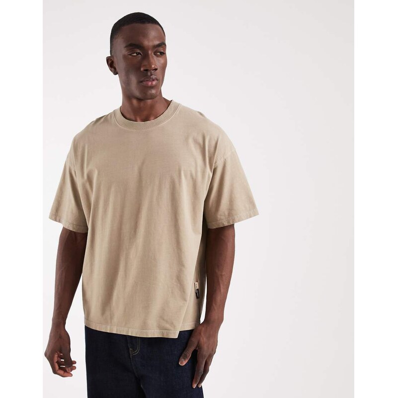 Jack & Jones washed t-shirt in beige-Neutral