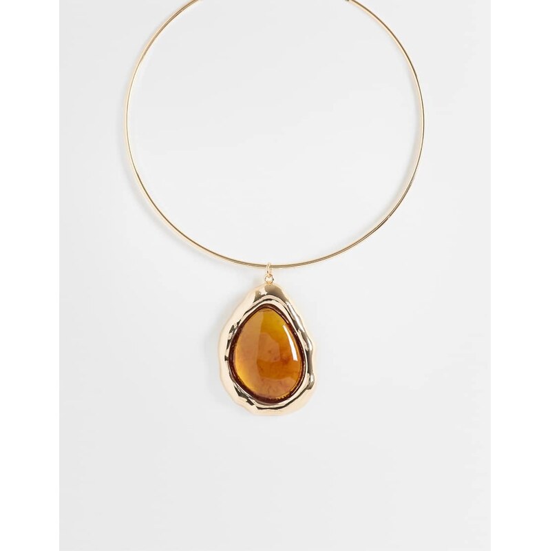 ASOS DESIGN torque choker with amber resin pedant in gold tone-Red 115716029