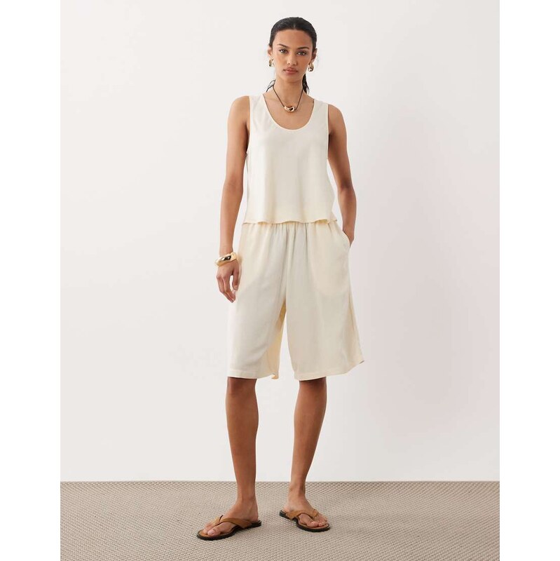 ASOS DESIGN linen blend bermuda short in ivory-White 115716088