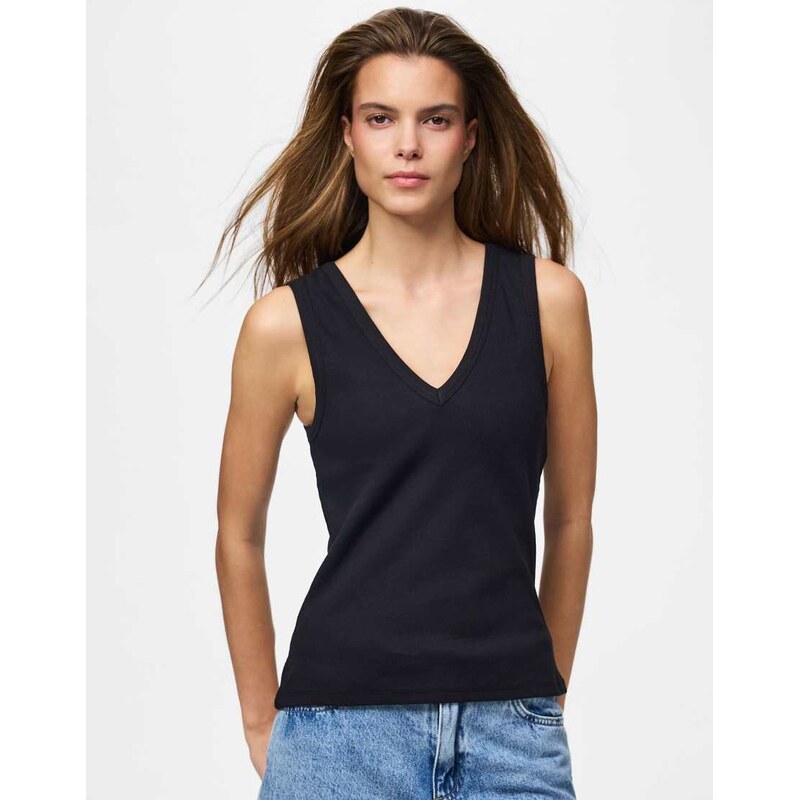 Pieces Tank top in black1
