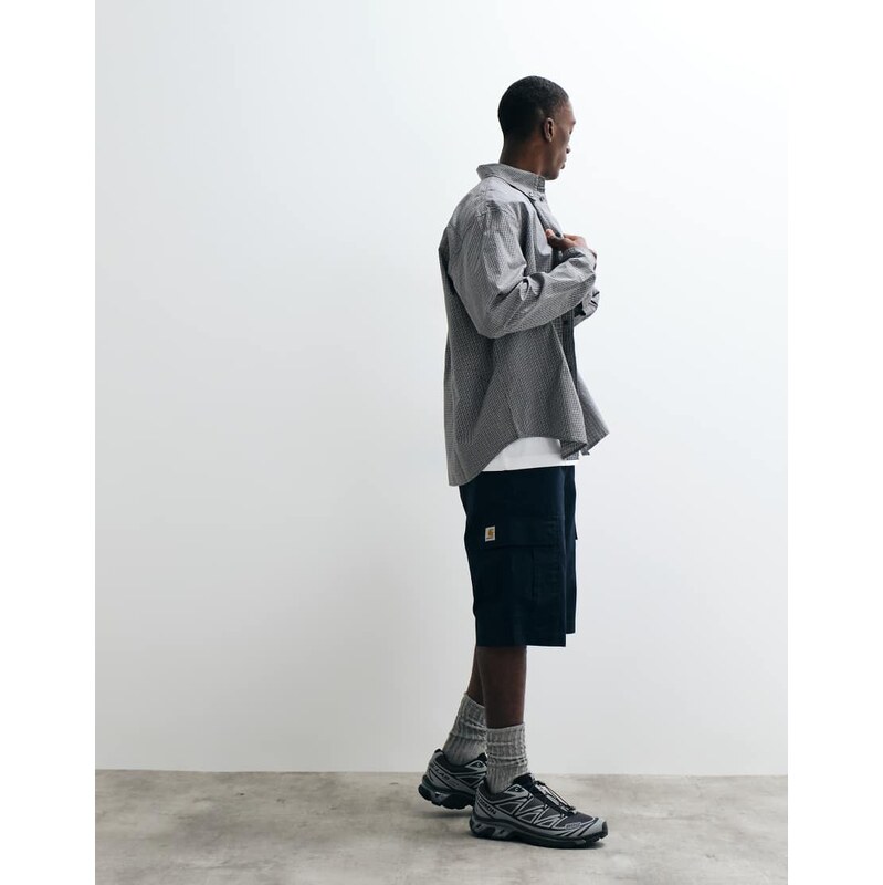Carhartt WIP regular cargo shorts in deep navy