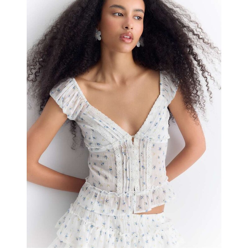 Stradivarius Fluid top with buttons in sky blue 115733718