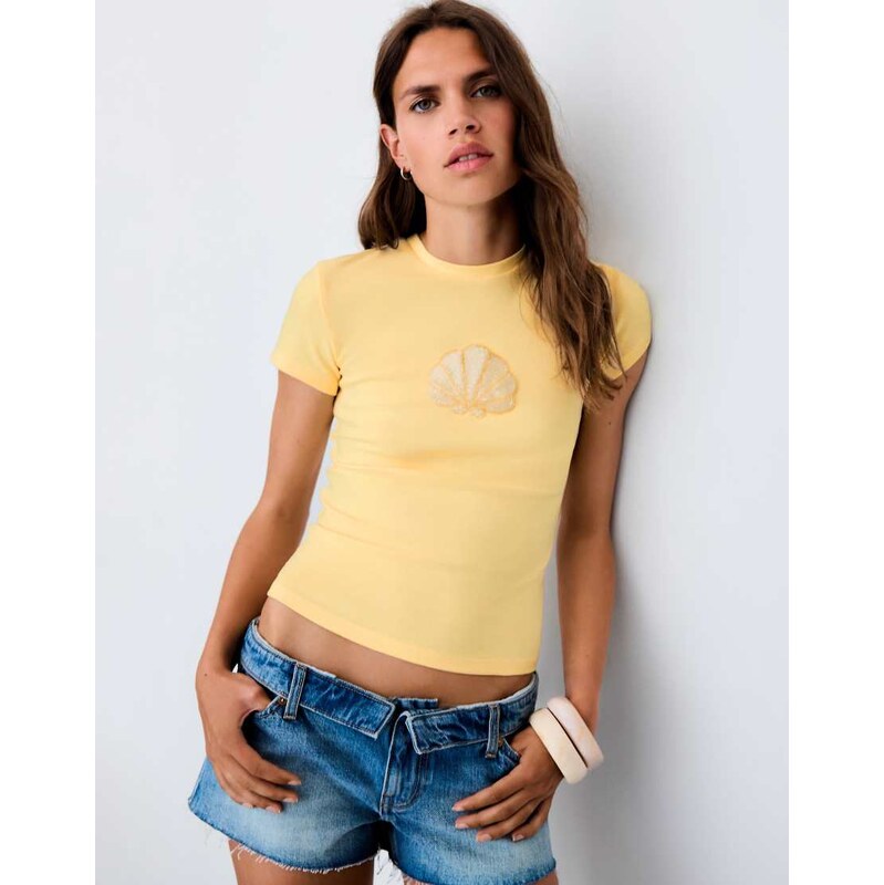 Bershka Short sleeve print and bead t-shirt in yellow 115733754