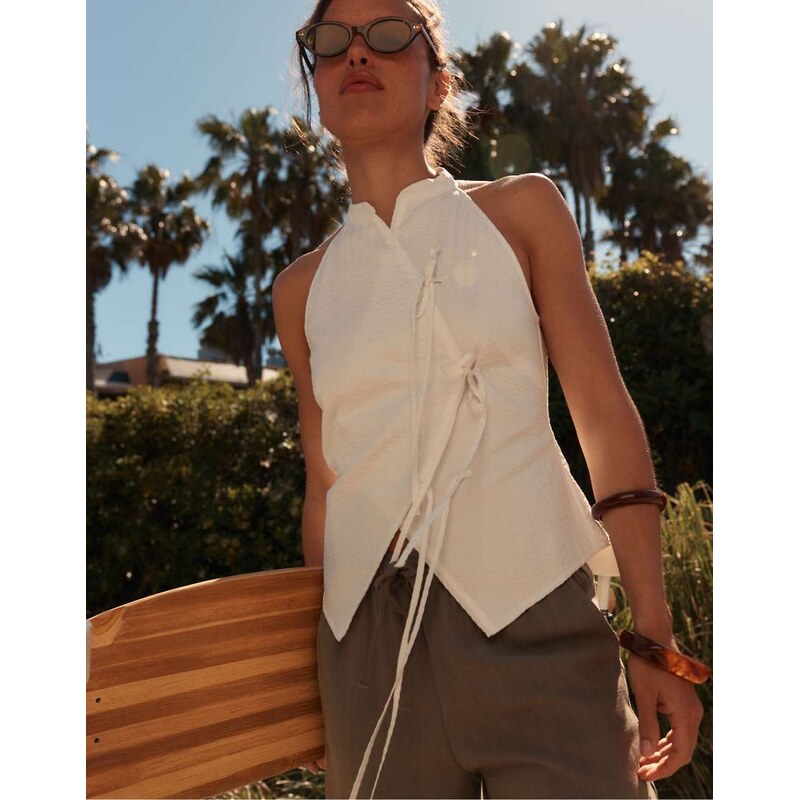Stradivarius Semi-wrinkled knot qipao halter top in white 115733763