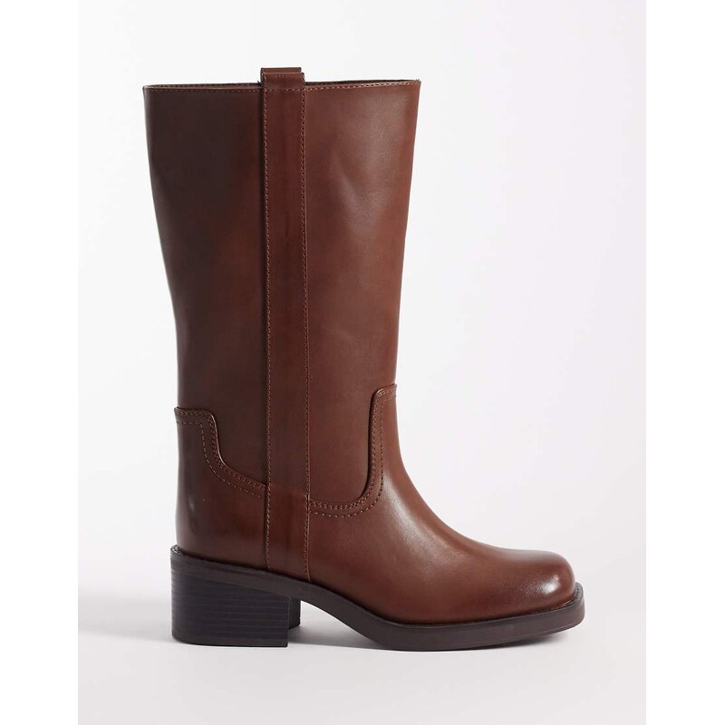 ASOS DESIGN Cherry pull on trucker boots in chocolate-Brown 115521342