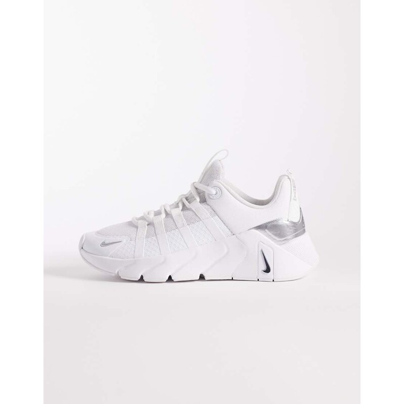 Nike Training Free Metcon 7 trainers in light white 115743859