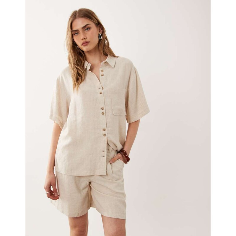 ASOS DESIGN relaxed dad shorts with linen in natural-Neutral