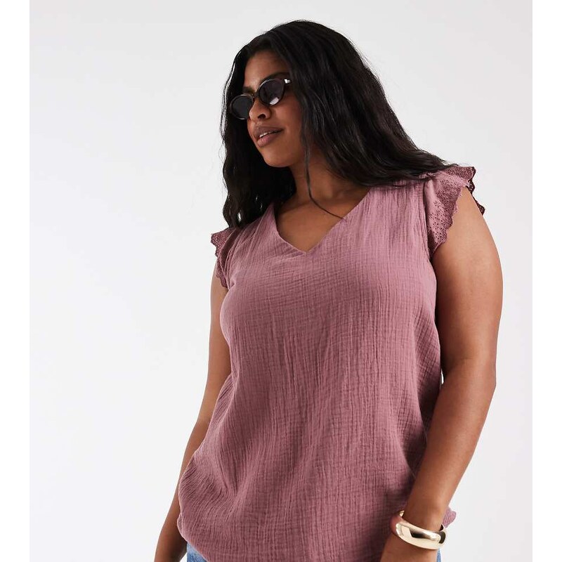 ONLY Curve v-neck textured top in rose brown-Pink 115744002