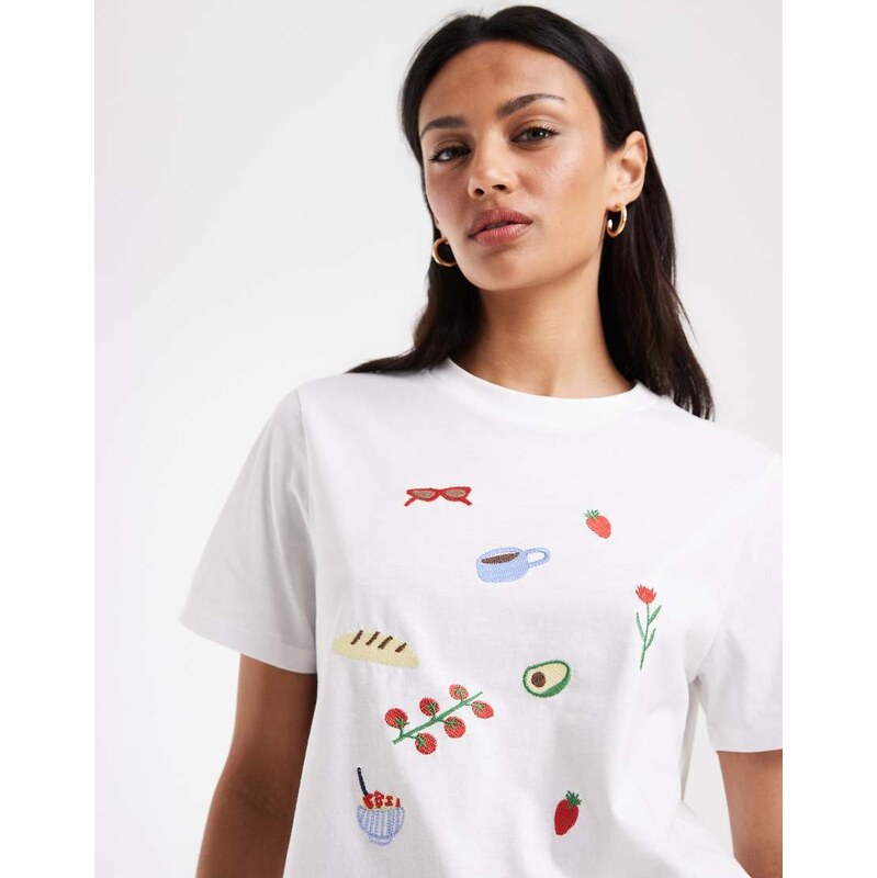 Pieces embroidered moments graphic t-shirt in white 115744119