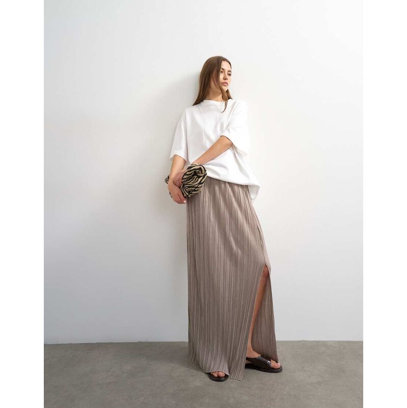 Topshop plisse maxi skirt in oat-Grey 115744165