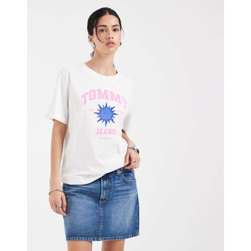 Tommy Jeans novelty logo relaxed fit t-shirt in white 115746317