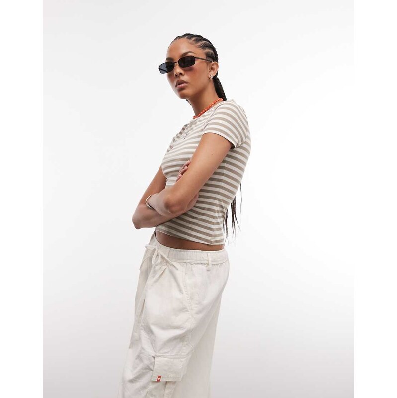 Monki slim fit t-shirt in khaki stripe-Green 115746333