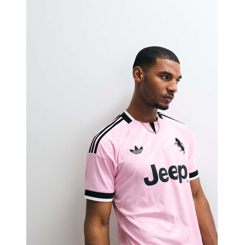 adidas performance adidas Football Juventus 26/27 away shirt in