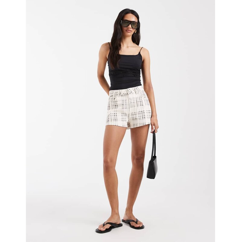 ASOS DESIGN aline short in check-Brown