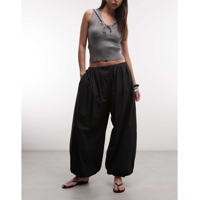 Weekday pleated balloon trousers in black