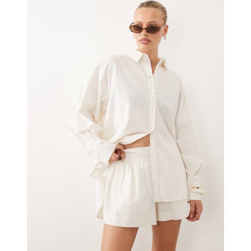 ASOS DESIGN linen look pull on shorts in off white
