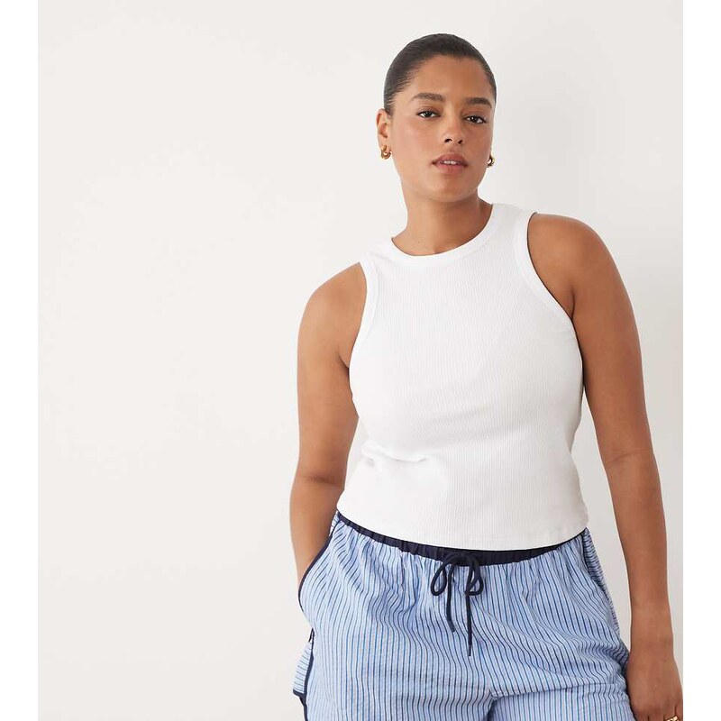 ASOS Curve ASOS DESIGN Curve crinkle tipped pull on shorts with