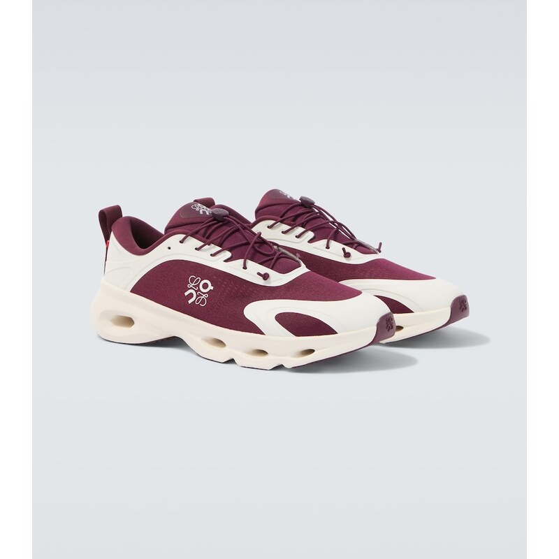 Tenisky Loewe x On Cloudsolo v barvě burgundské a vajíčkové