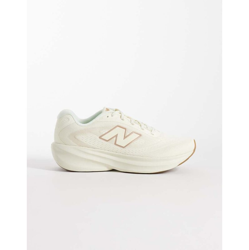 New Balance 680 trainers in white