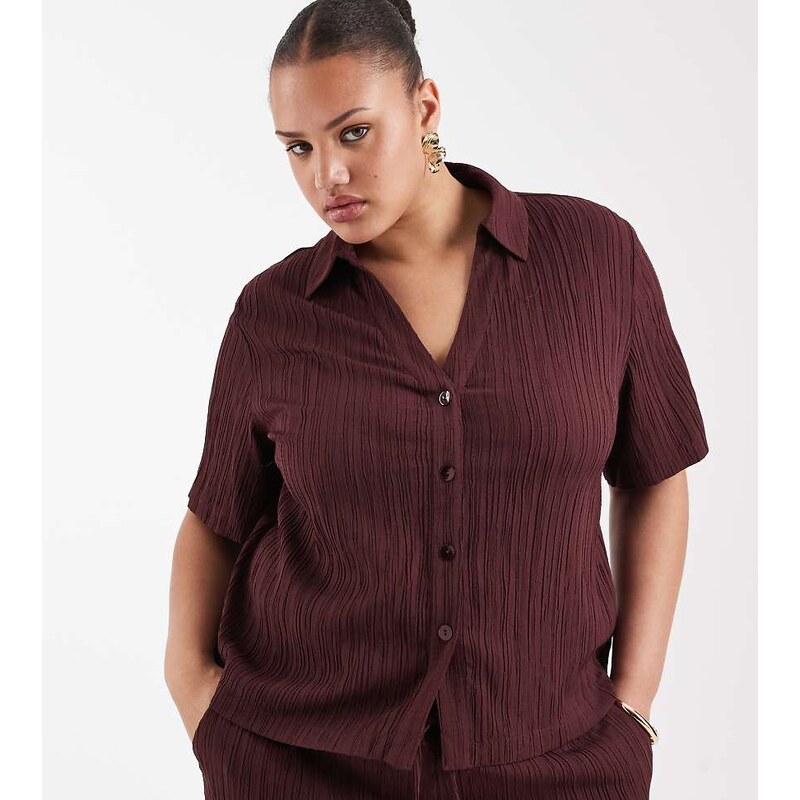 ONLY Curve crinkled textured short sleeve shirt co-ord in