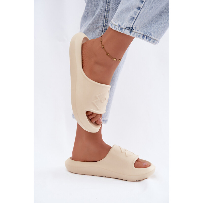 Klapky na platformě model 228367 Step in style