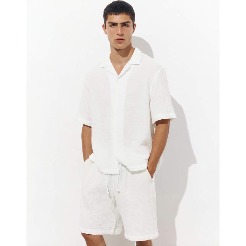 Pull&Bear Short sleeve crepe shirt in white