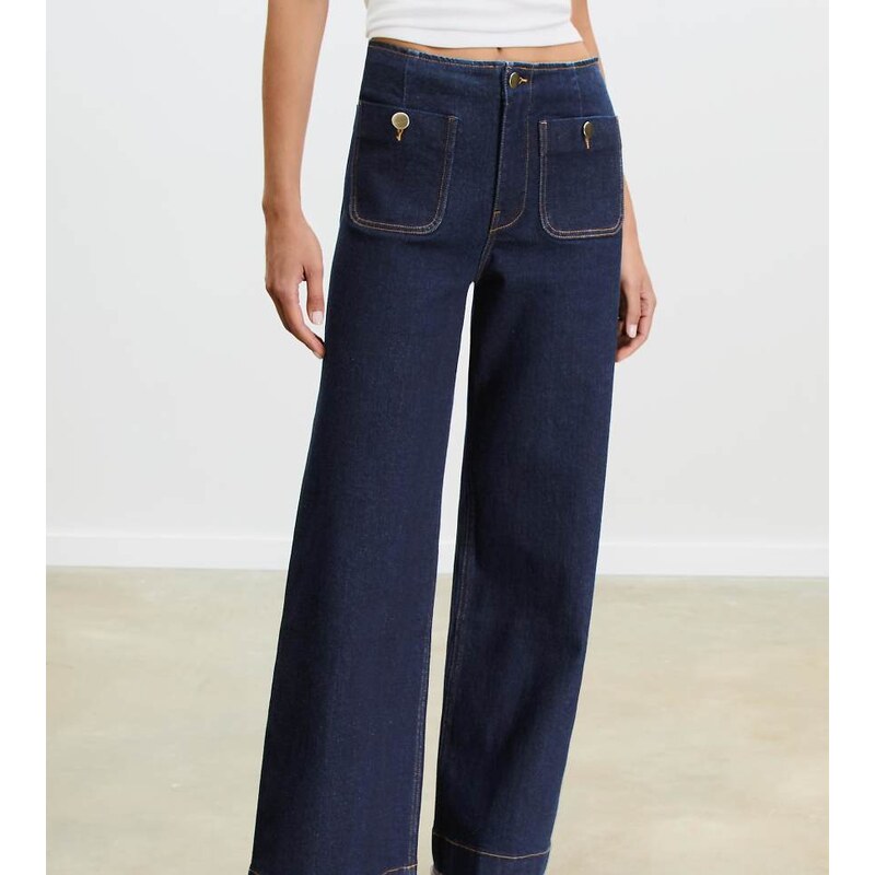 Stradivarius Petite d77 minimalist jeans with pockets in