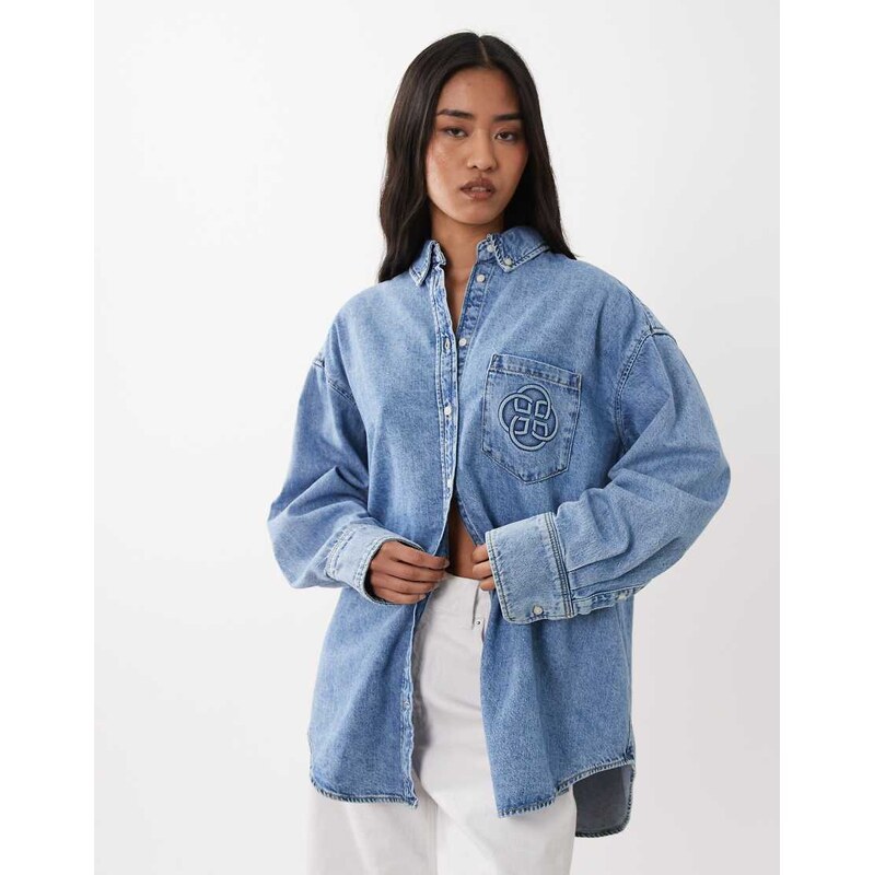 GANT small logo oversized shirt in washed blue denim look