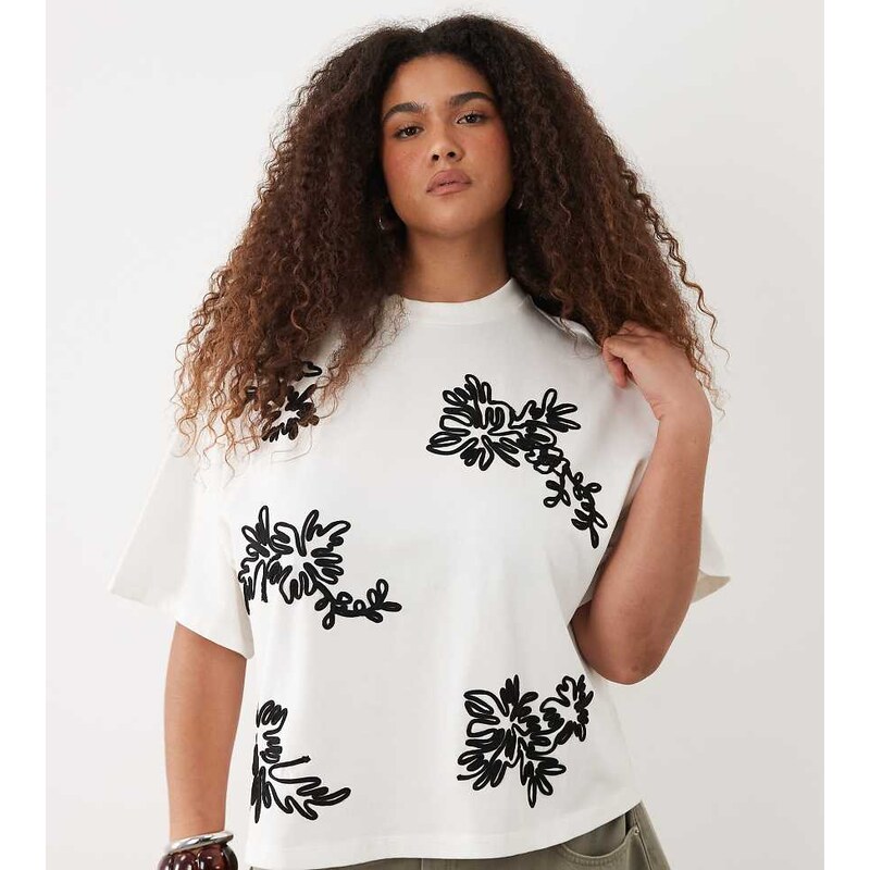 ASOS Curve ASOS DESIGN Curve boxy t-shirt with cornelli floral