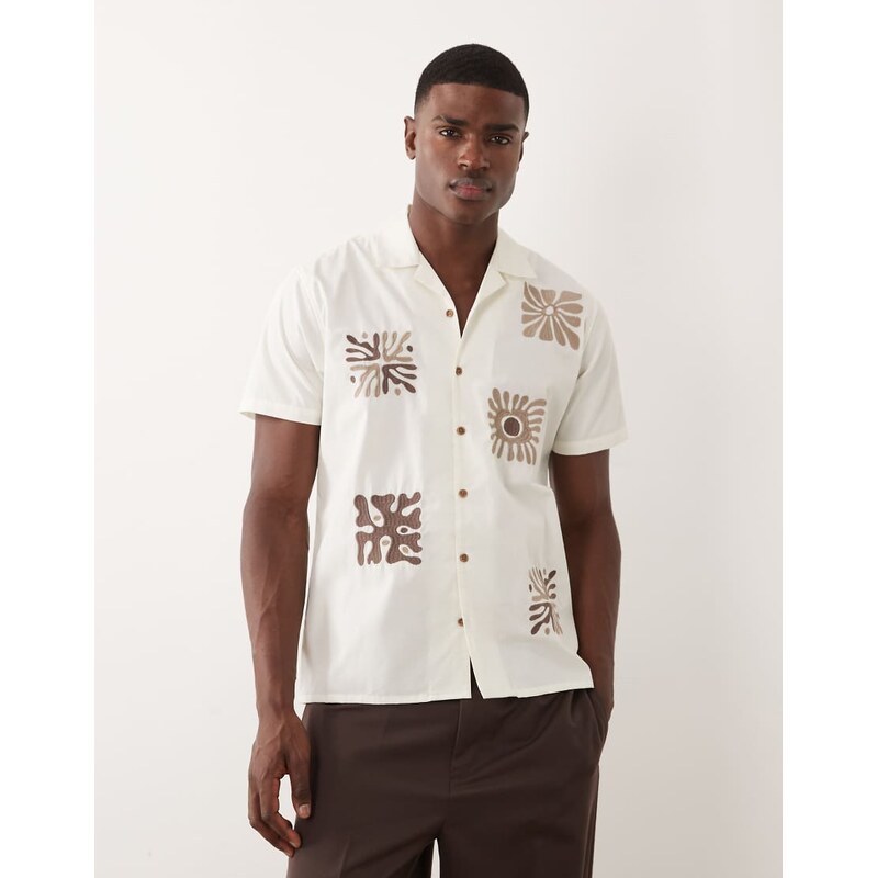 Threadbare short sleeve shirt with coral embroidery detail in