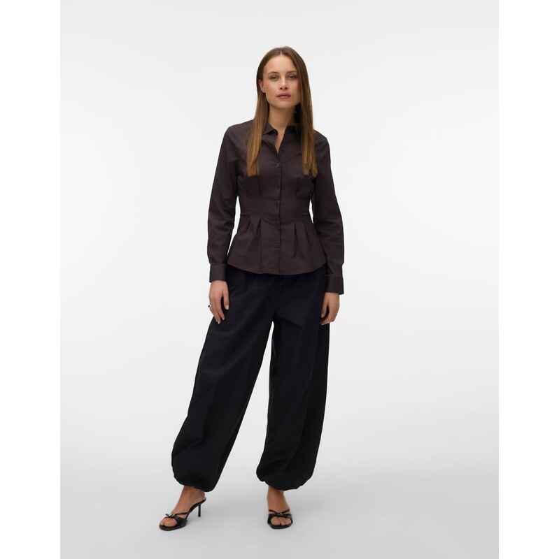 Vero Moda Poplin shirt in chocolate torte-Brown