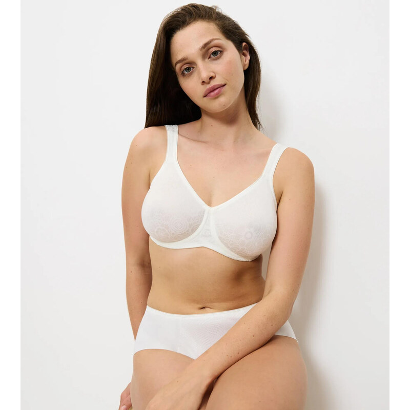 Triumph – Lovely Minimizer: zmenšující podprsenka s květinovým