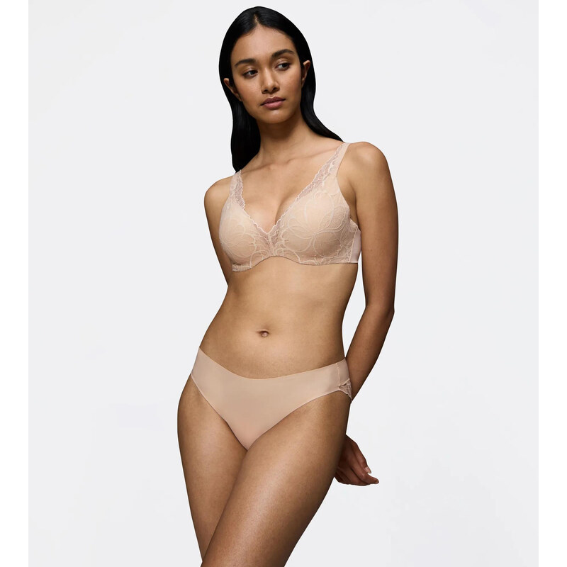 BODY MAKE-UP ILLUSION LACE – Podprsenka s polstrováním a comfort