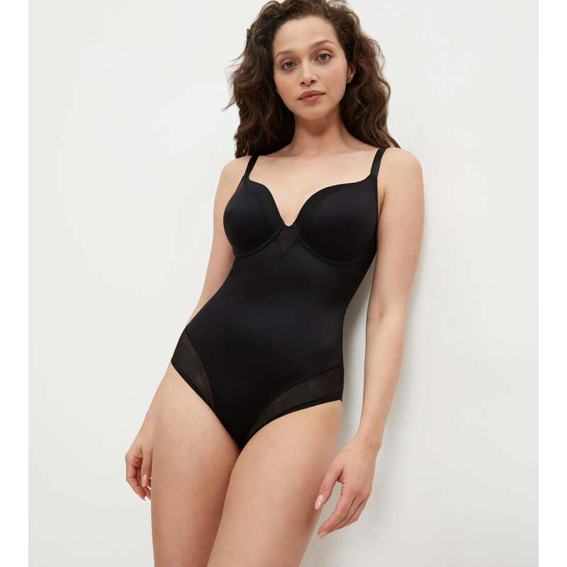 TRUE SHAPE SENSATION – tvarující body s kosticemi a třpytivými