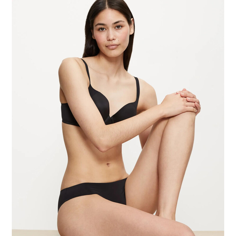 Body Make-Up Essentials Tai - BLACK - TRIUMPH BLACK - TRIUMPH